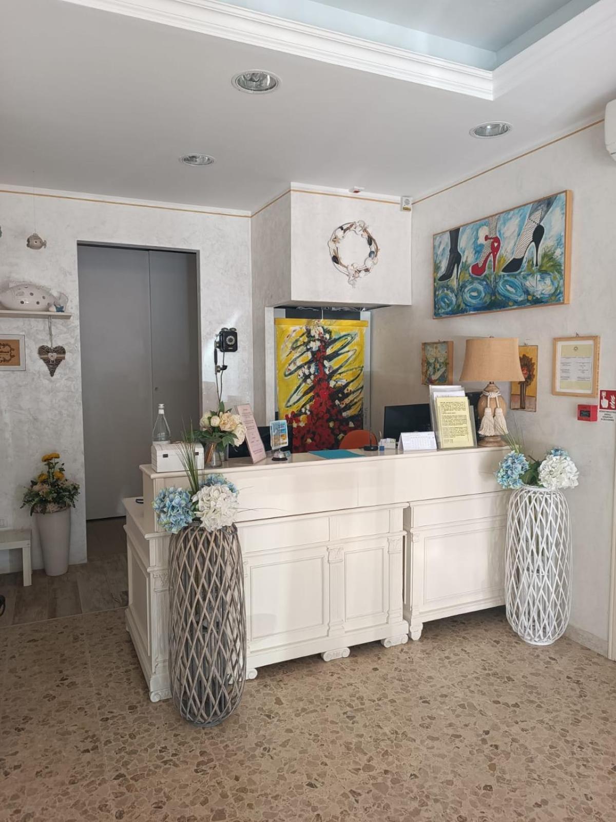 Hotel Tizian Beach Caorle Exterior foto