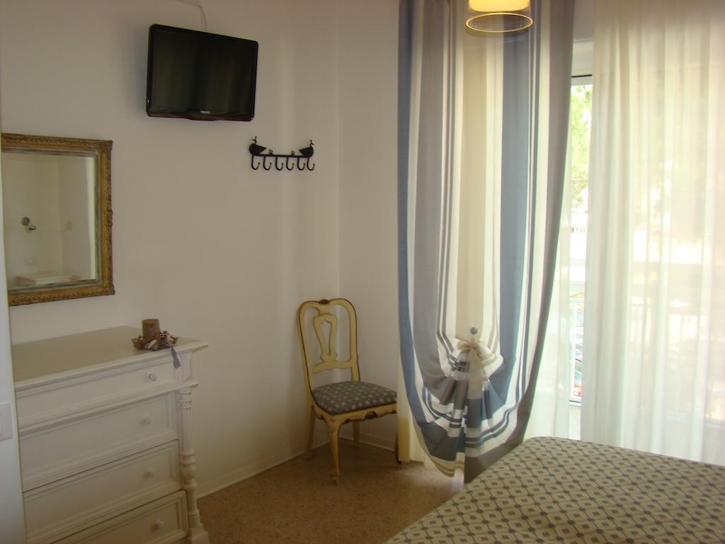 Hotel Tizian Beach Caorle Cameră foto
