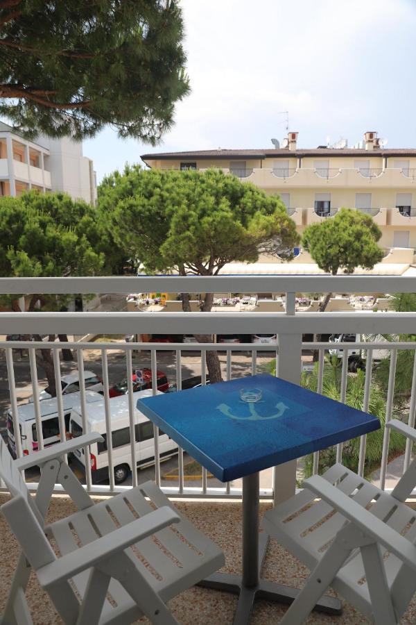 Hotel Tizian Beach Caorle Exterior foto